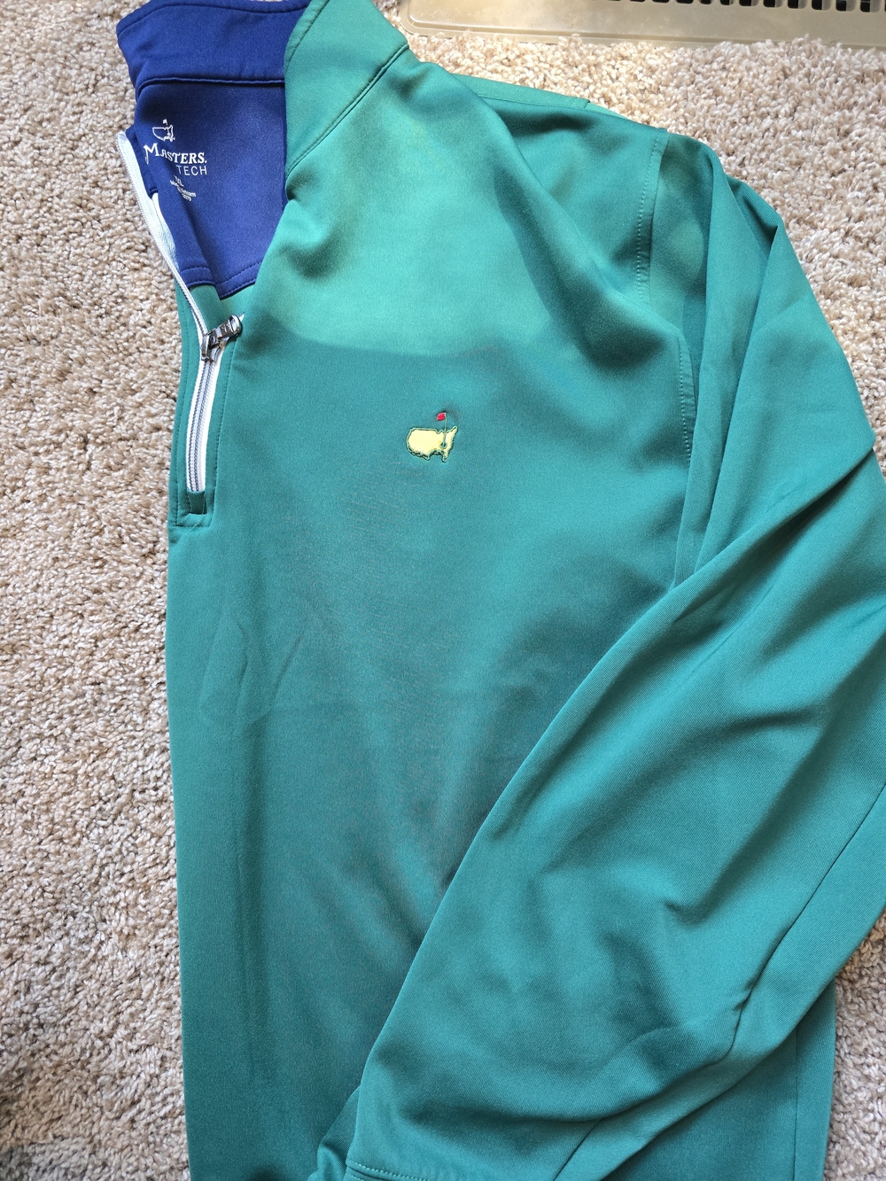 Green Pullover with Embroidered Golf Logo